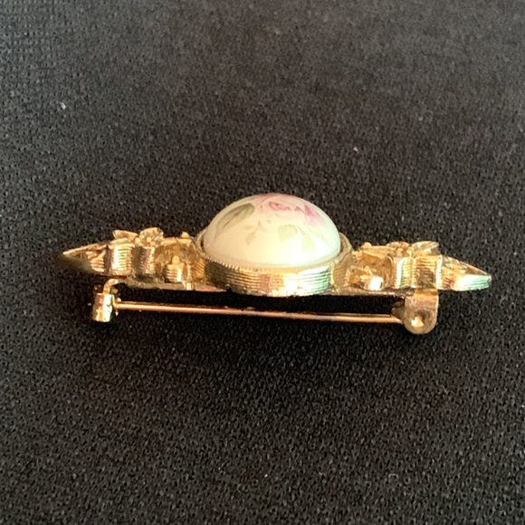 Bar Brooch- with rose - Picture 2 of 5